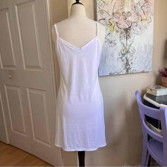 Vanity Fair White 2 in 1 slip - Picture 2 of 7